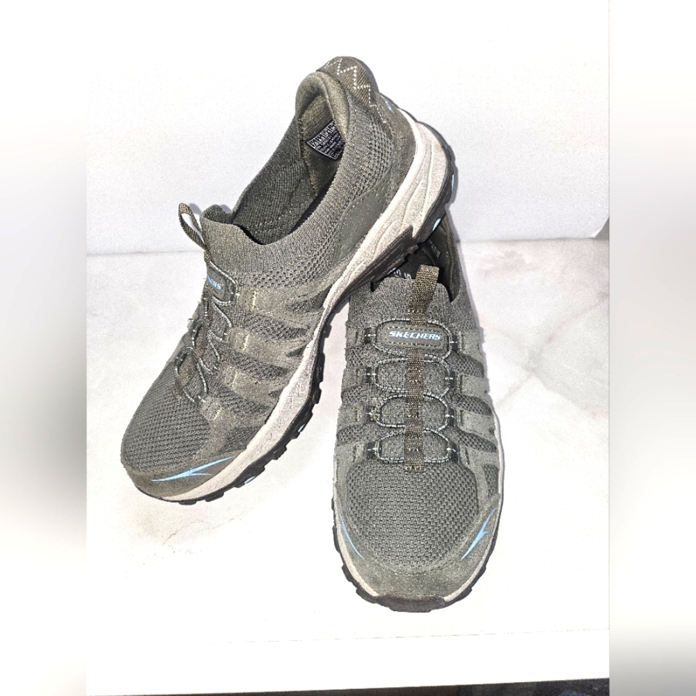 Skechers Women's Grand Peak Hiking Shoe, Sz 7.5, Olive/ Sky Blue Accents